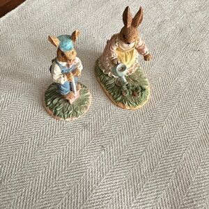 Charming Lefton Honey Brook Hollow Bunny Figurine Set